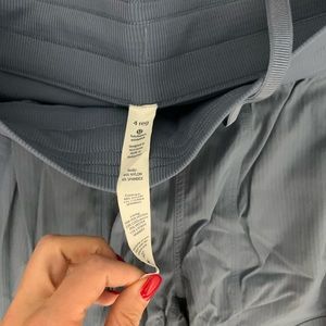Lululemon Dance Pant unlined Sz 4 Reg